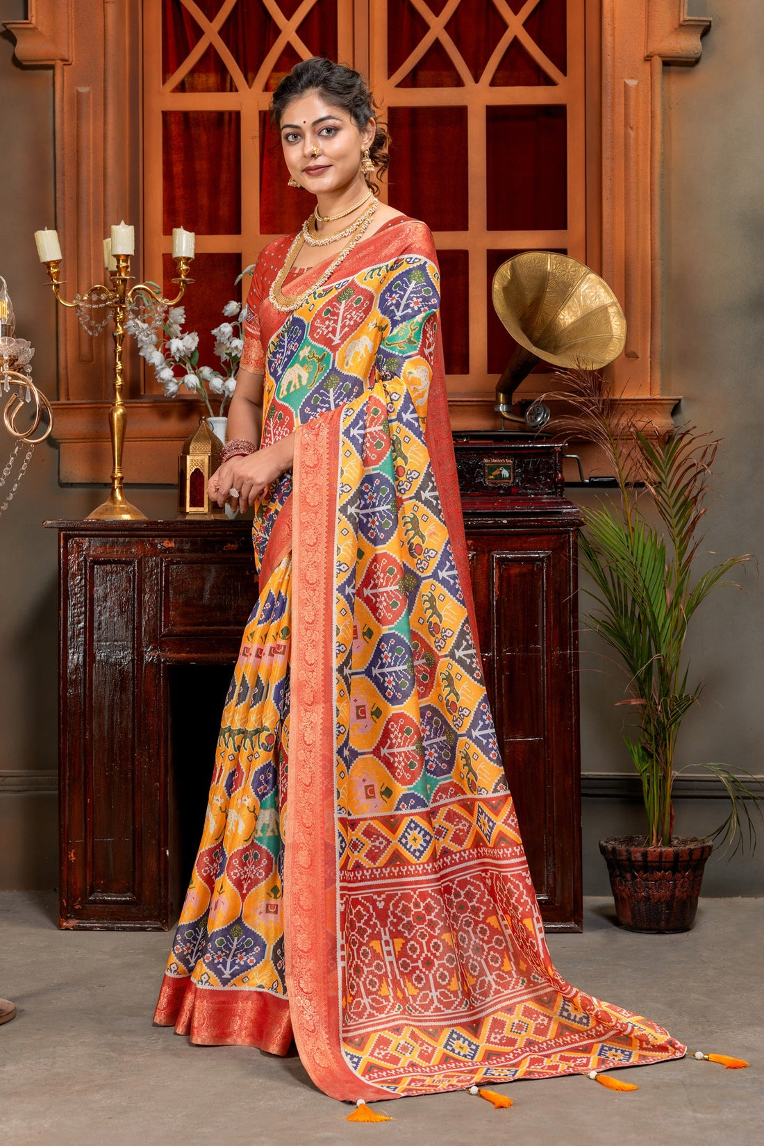 Elegant Multicolor Patola Silk Saree with Traditional Motif Prints