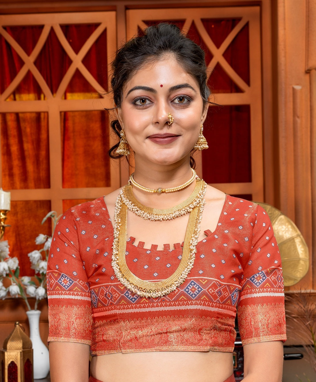 Elegant Multicolor Patola Silk Saree with Traditional Motif Prints